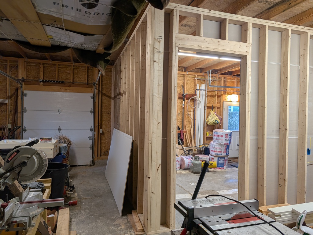 No description provided for: /2026/04-06/0401-garage-walls/photo03.html