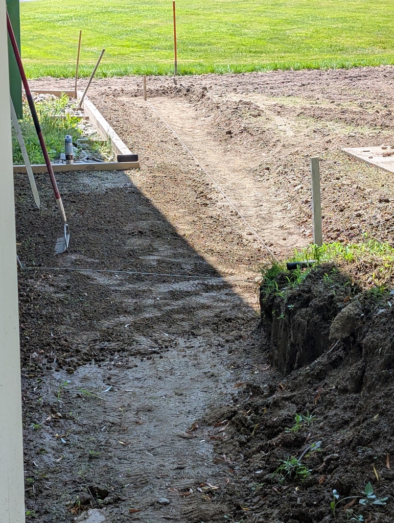 No description provided for: /2026/07-09/0702-yard-grading/photo05.html