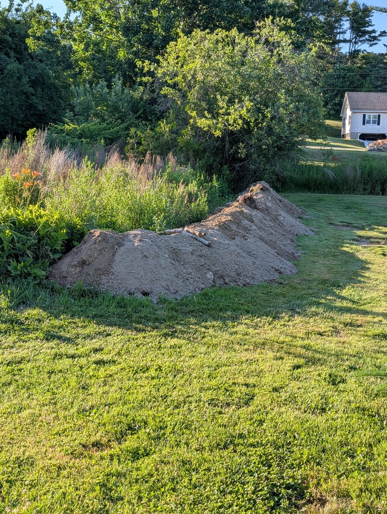 No description provided for: /2026/07-09/0712-yard-grading/photo05.html